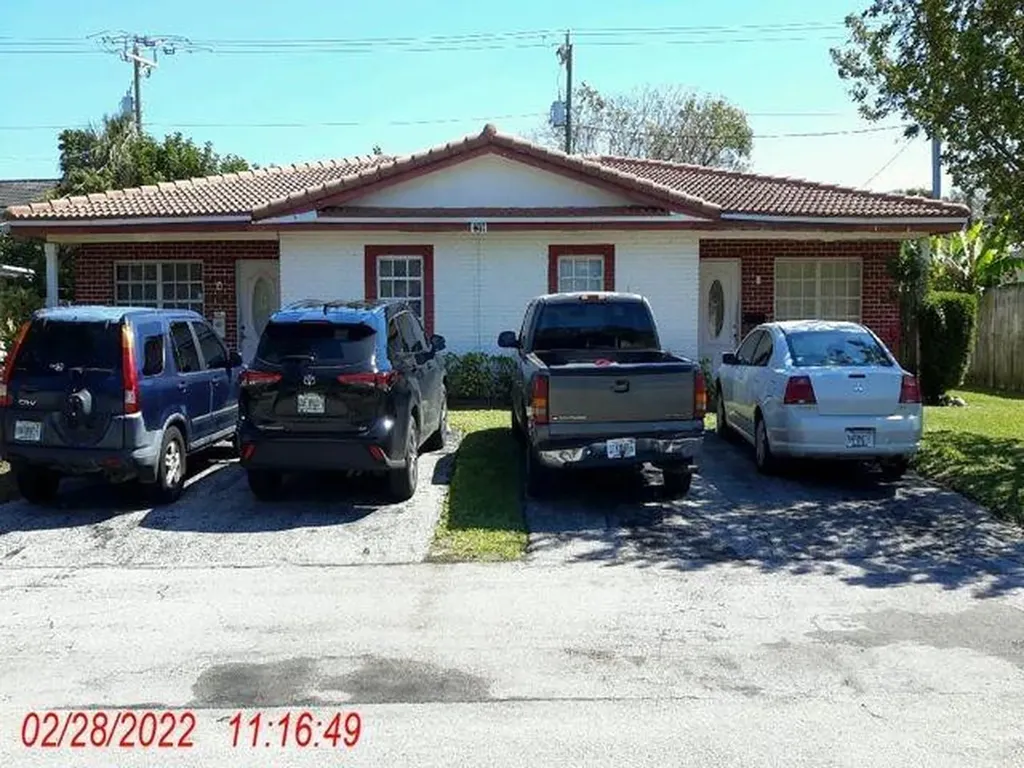 4111 NW 78th Terrace Coral Springs FL 33065