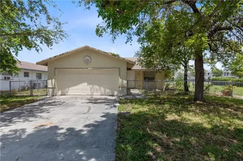 201 NW 12th Court Pompano Beach FL 33060