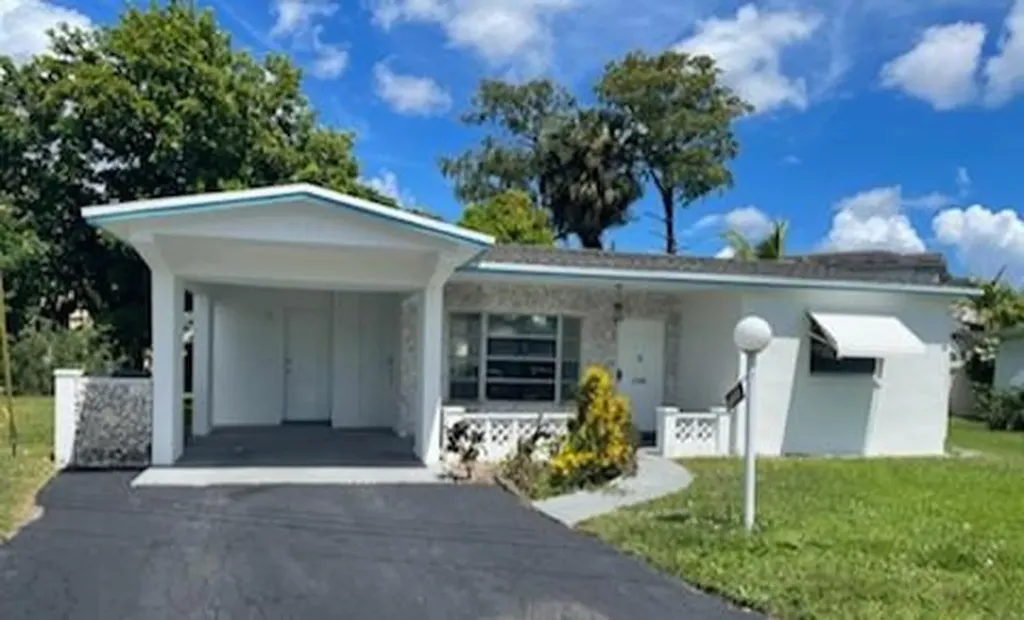 5195 NW 43rd Court Lauderdale Lakes FL 33319