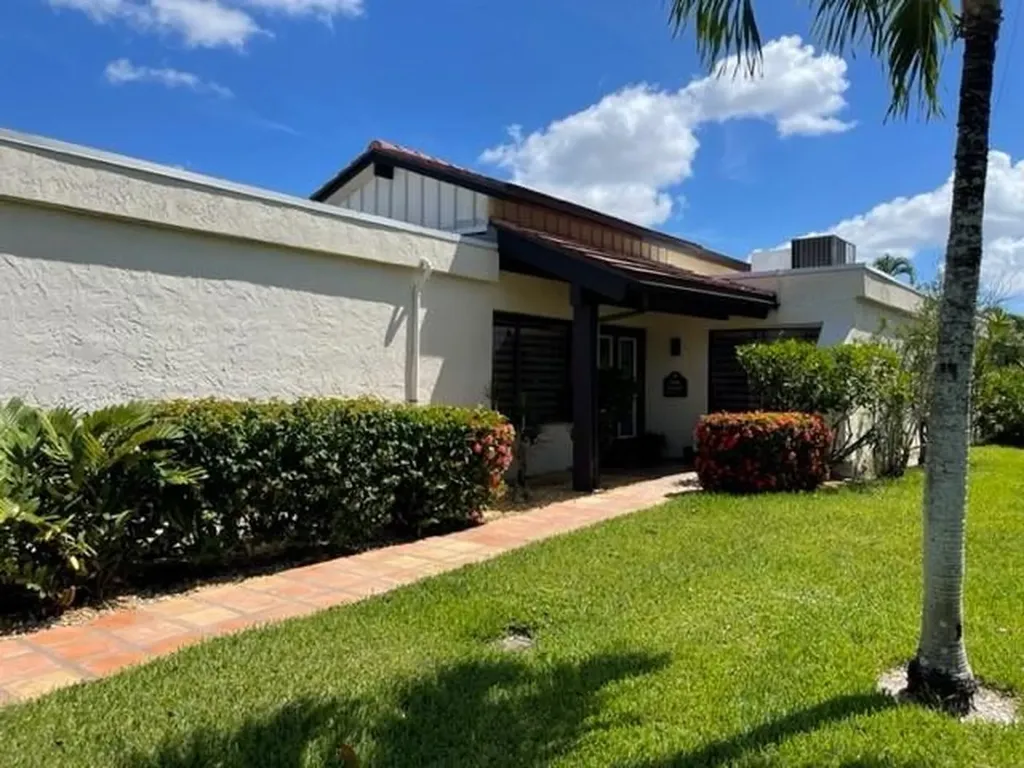 5588 Ainsley Court Boynton Beach FL 33437