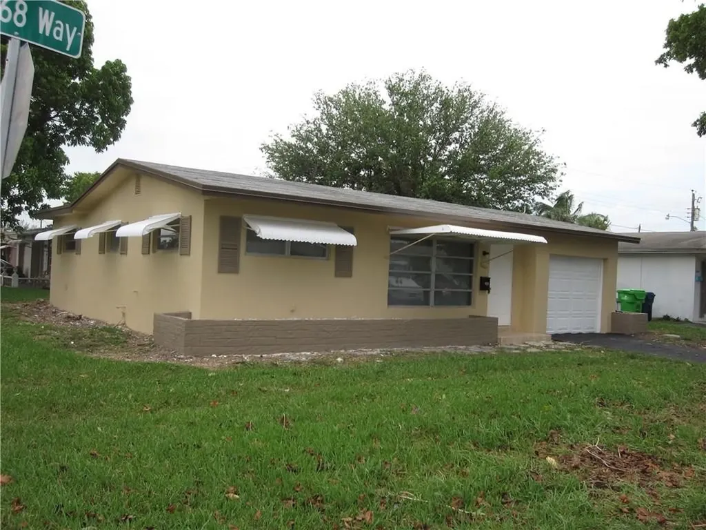 2601 NW 68th Way Sunrise FL 33313