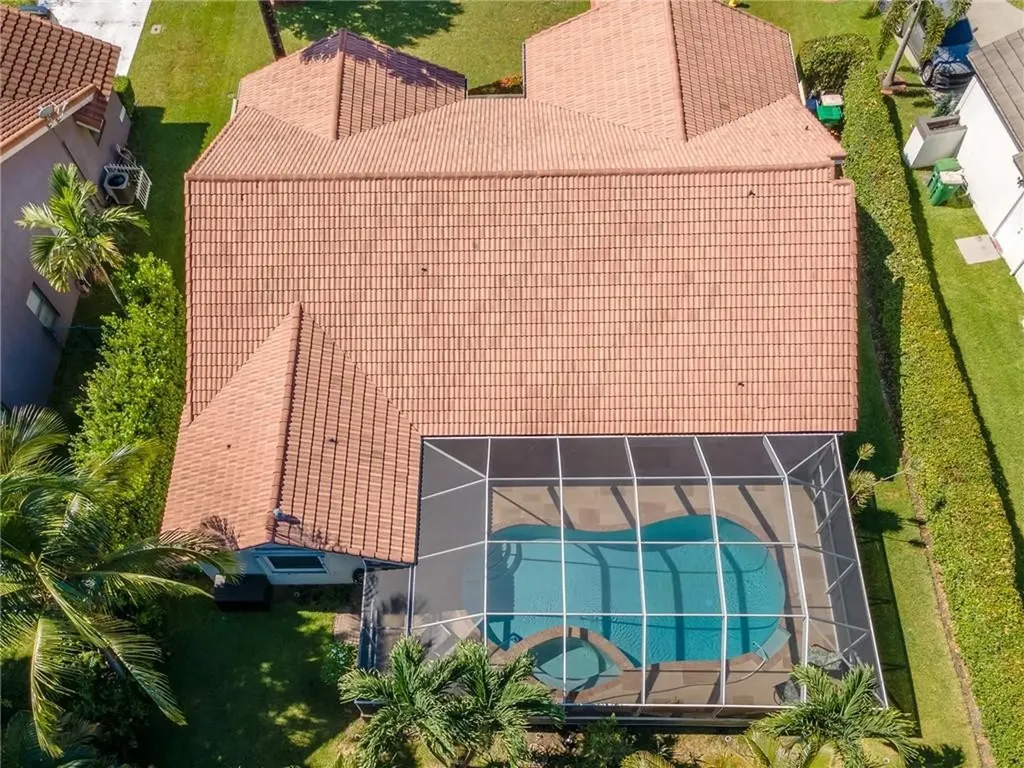 8641 NW 80th Street Tamarac FL 33321