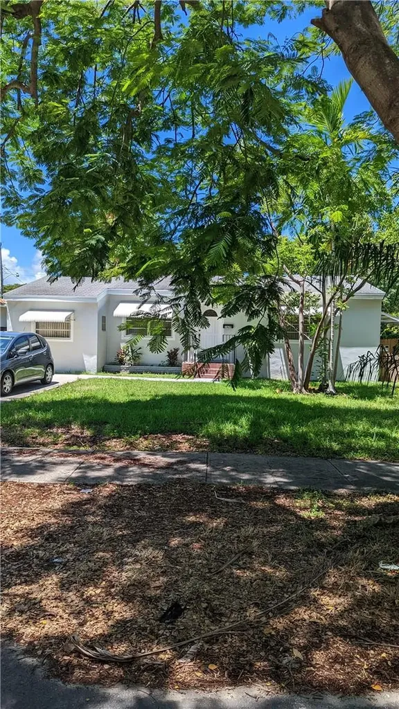 1629 Plunkett Street Hollywood FL 33020