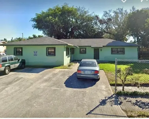 2318 NW 99th Terrace Miami FL 33147
