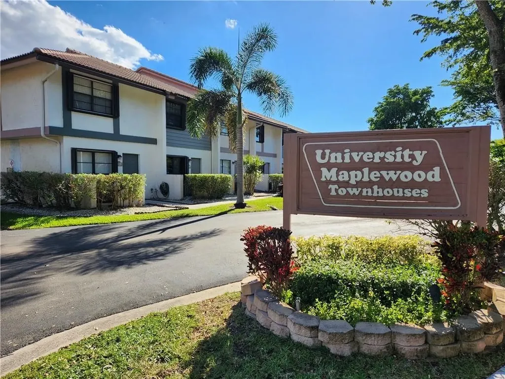 9756 Shadow Wood Boulevard Coral Springs FL 33071