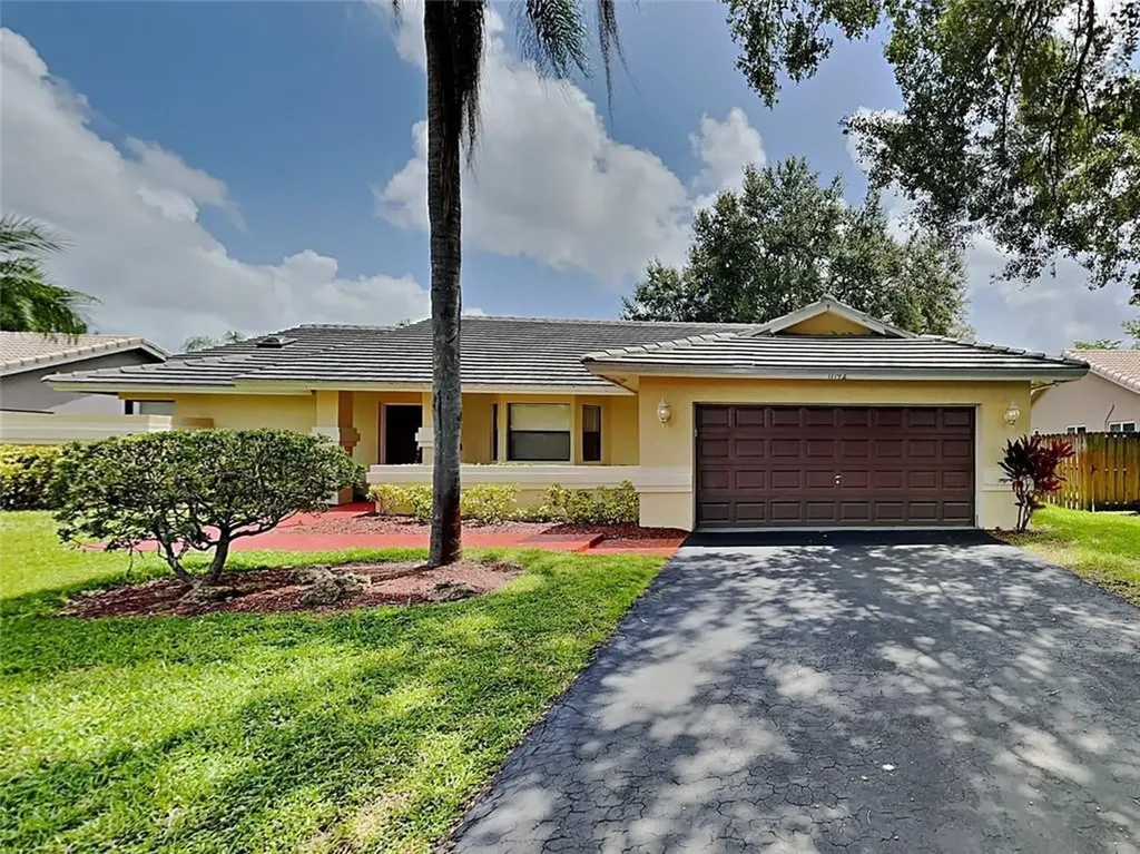 11192 NW 1st Place Coral Springs FL 33071