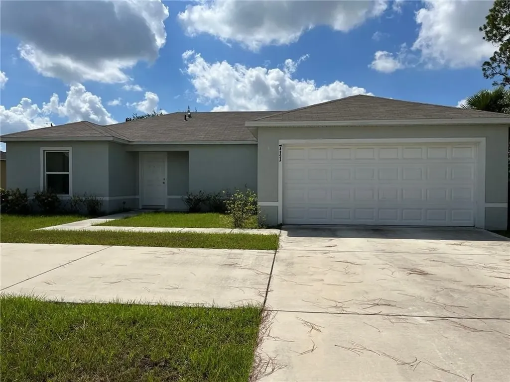 711 NW Bayshore Boulevard Port St Lucie FL 34983