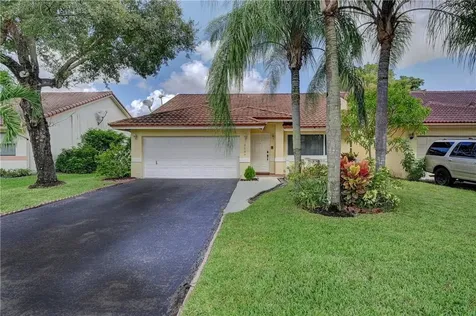 2597 NW 95th Avenue Coral Springs FL 33065