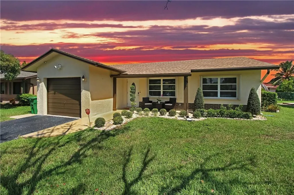 9801 NW 70th Street Tamarac FL 33321