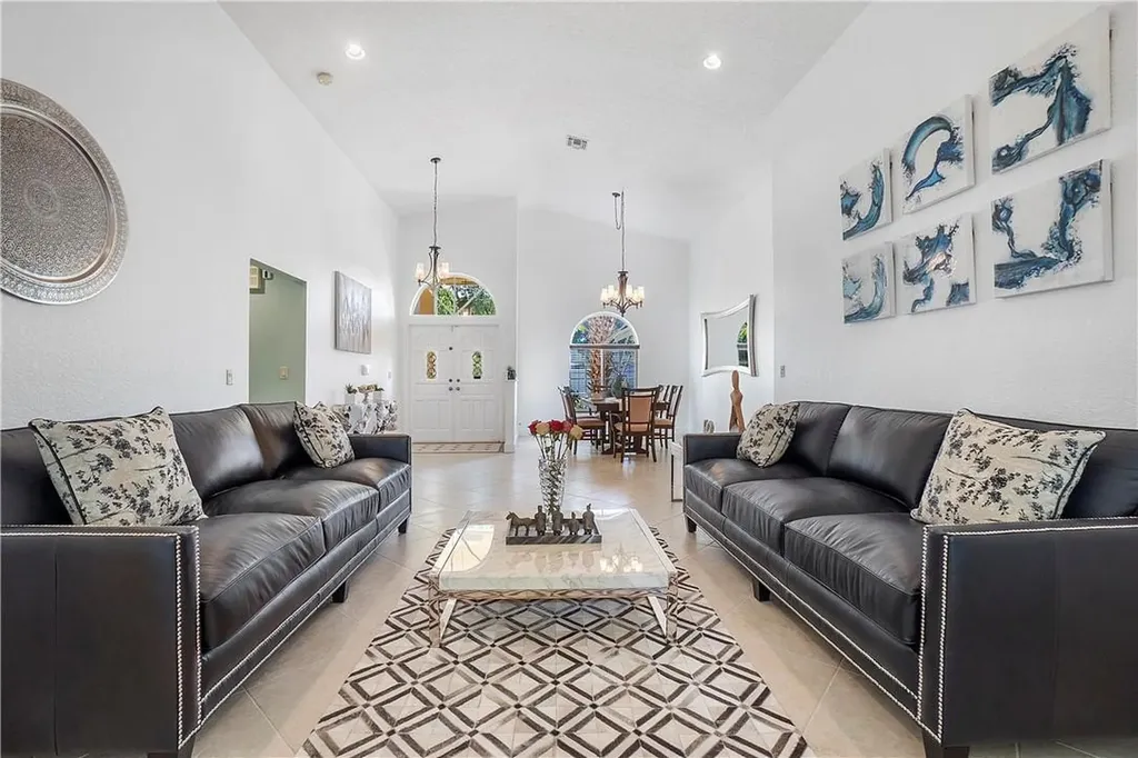 2121 Oakmont Terrace Coral Springs FL 33071