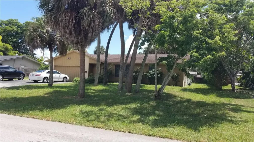 4220 SW 4th Street Plantation FL 33317