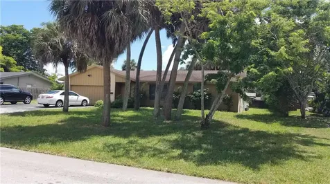 4220 SW 4th Street Plantation FL 33317