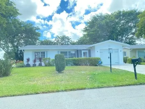 14387 Amapola Drive Delray Beach FL 33484