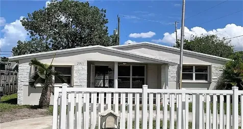 2311 N 66th Terrace Hollywood FL 33024