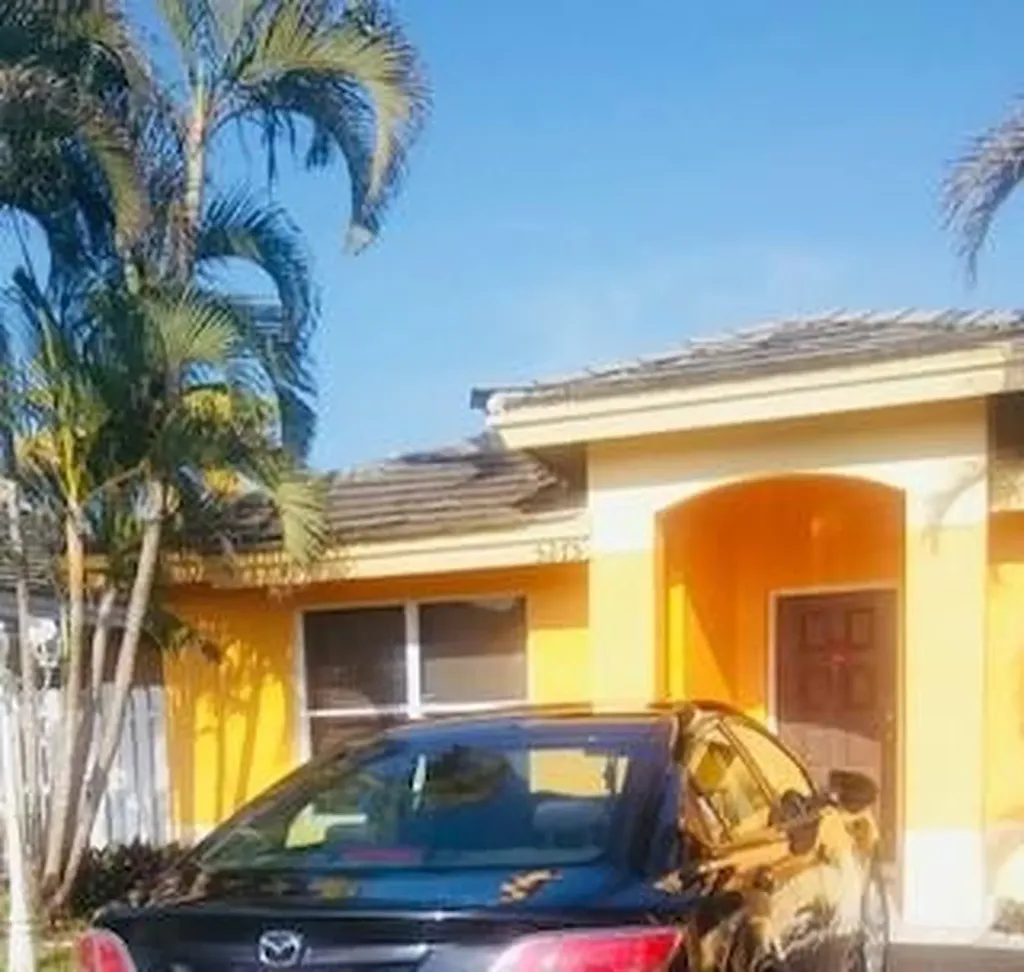 5275 NW 184th Lane Miami Gardens FL 33055
