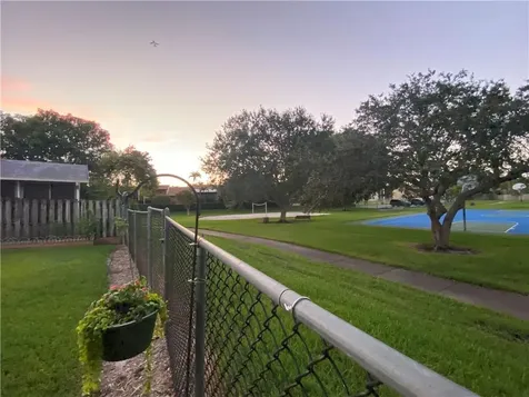8495 SW 42nd Court Davie FL 33328
