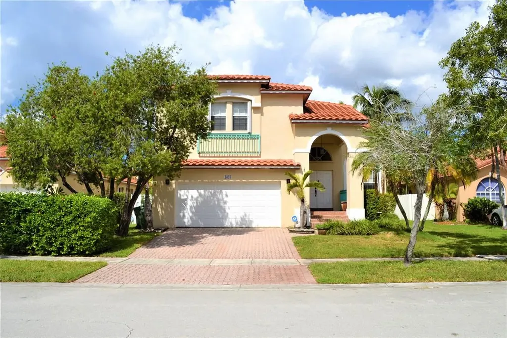 1020 NW 185th Avenue Pembroke Pines FL 33029