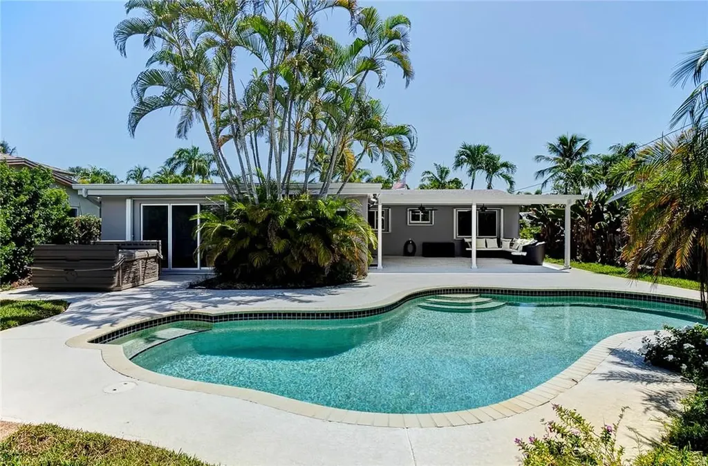 3961 NE 17th Avenue Oakland Park FL 33334