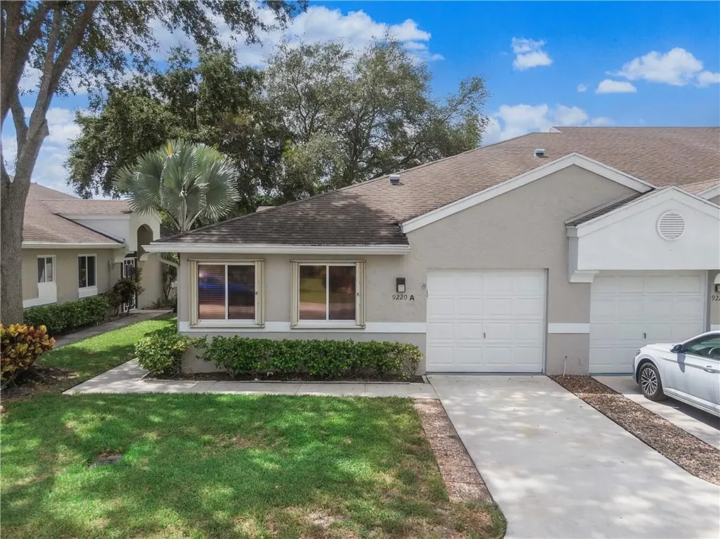 9220 Vineland Court Boca Raton FL 33496