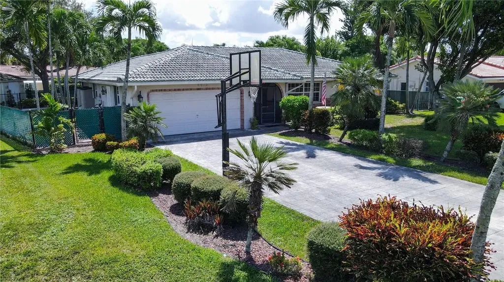 4015 NW 105th Avenue Coral Springs FL 33065