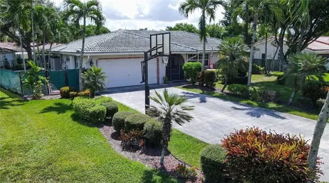 4015 NW 105th Avenue Coral Springs FL 33065