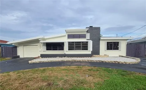 330 SE 15th Avenue Pompano Beach FL 33060