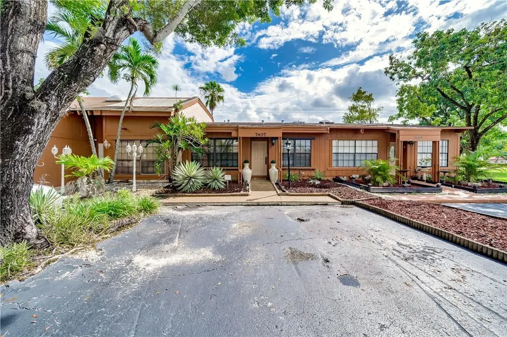 7407 NW 33rd Street Lauderhill FL 33319