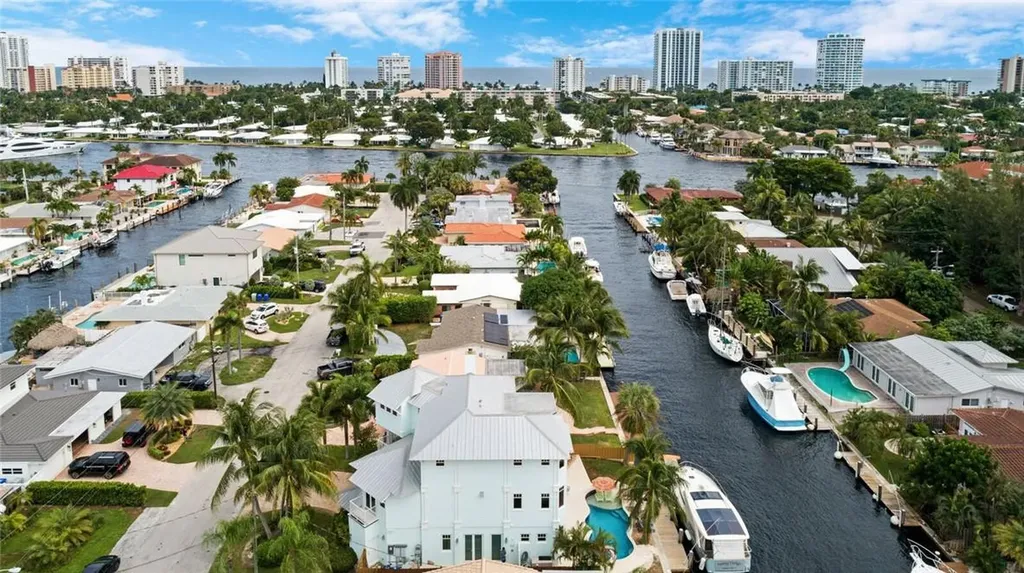 2662 SE 14th Street Pompano Beach FL 33062