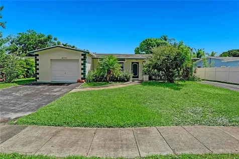 811 NW 93rd Terrace Pembroke Pines FL 33024