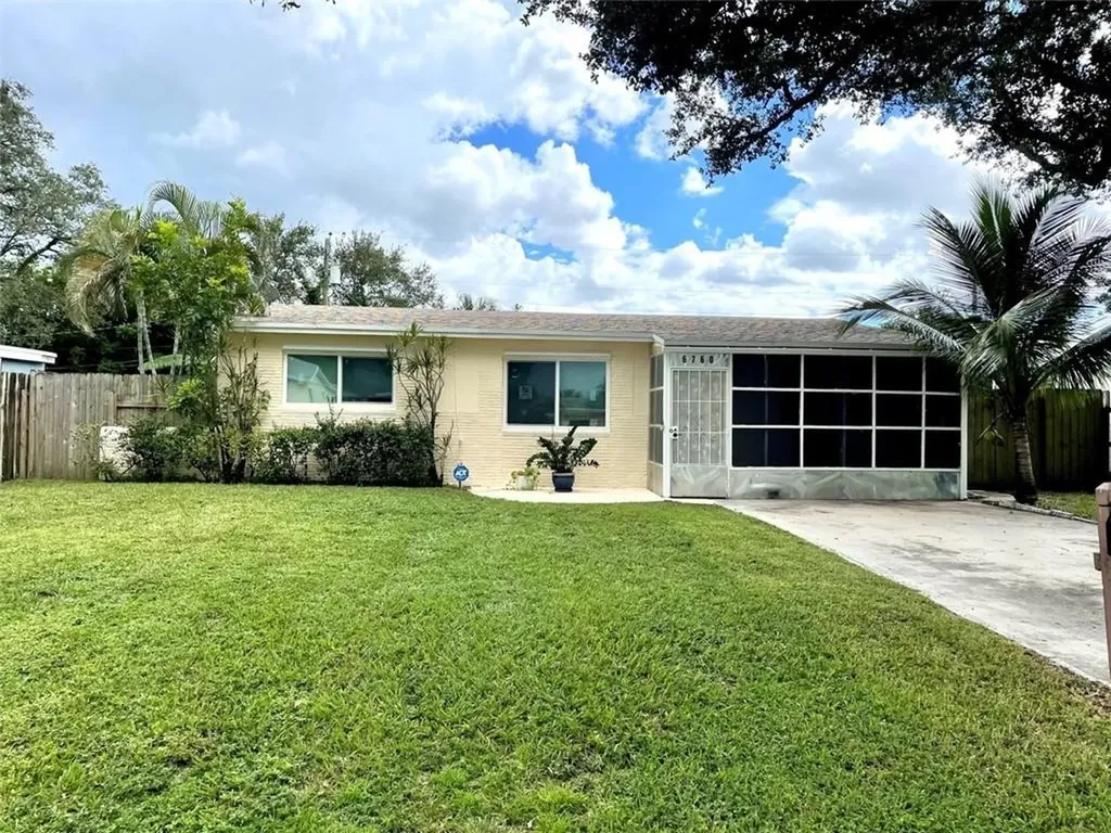6760 Freedom Street Hollywood FL 33024