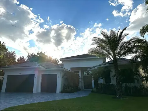10090 Sweet Bay Street Plantation FL 33324