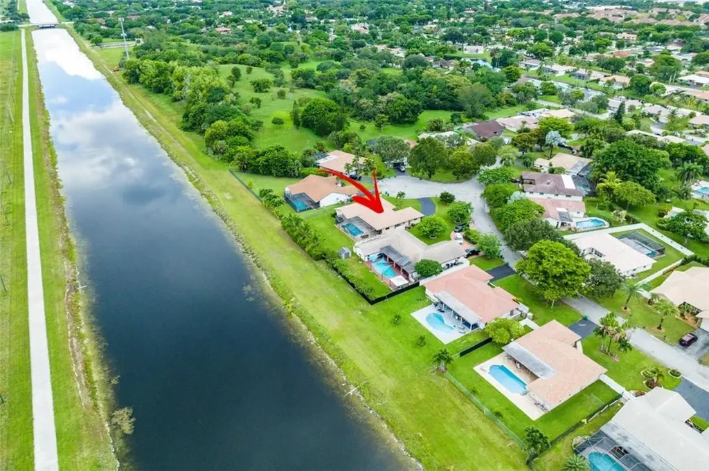 113 SW 89th Way Coral Springs FL 33071