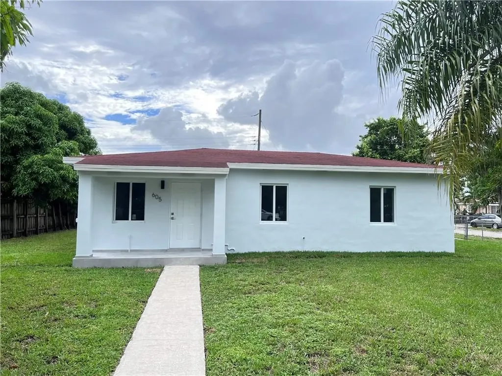 605 E 9th Court Hialeah FL 33010