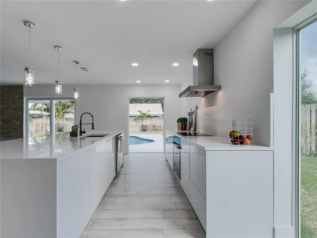 8153 NW 5th Street Coral Springs FL 33071