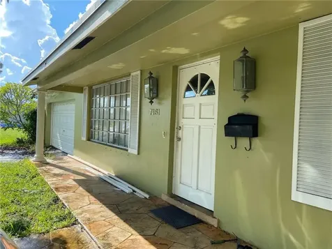 7461 NW 10th Court Plantation FL 33313