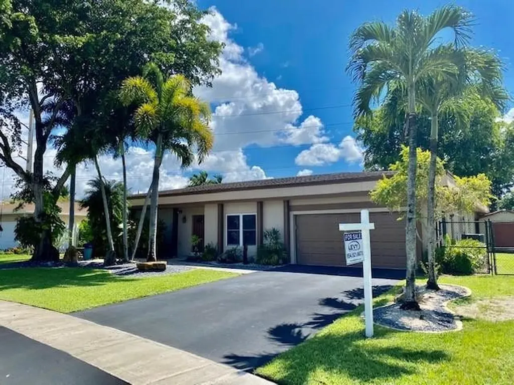 1000 NW 76th Avenue Plantation FL 33322