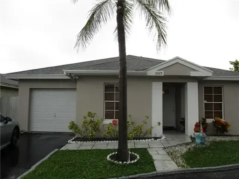 5925 Woodland Point Place Tamarac FL 33319