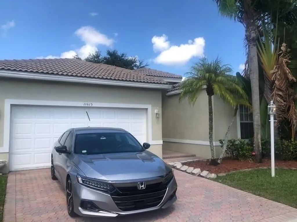 11615 NW 48th Court Coral Springs FL 33076