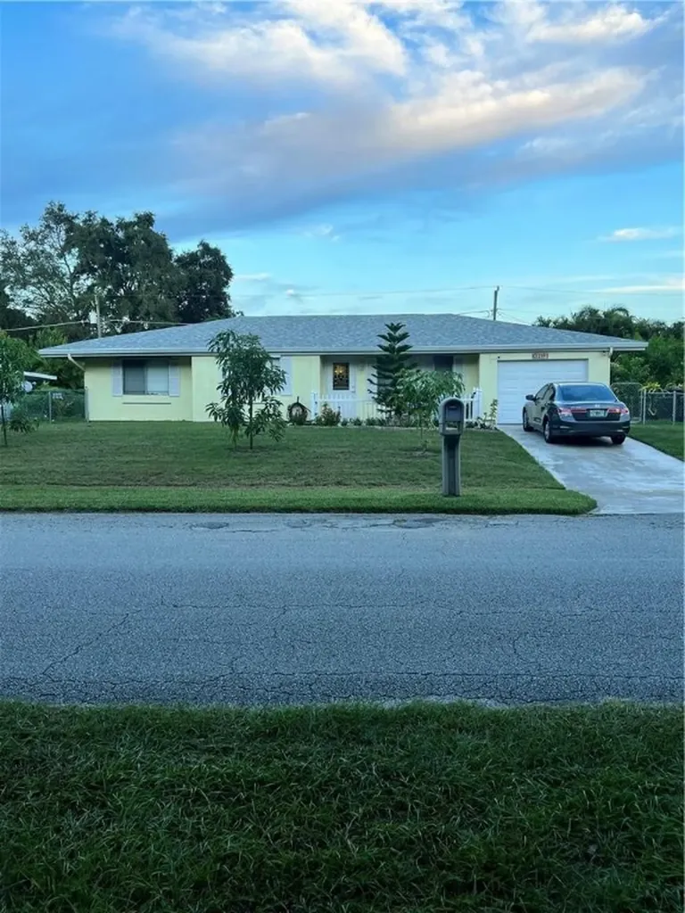 2191 SE New York Street Port St Lucie FL 34952
