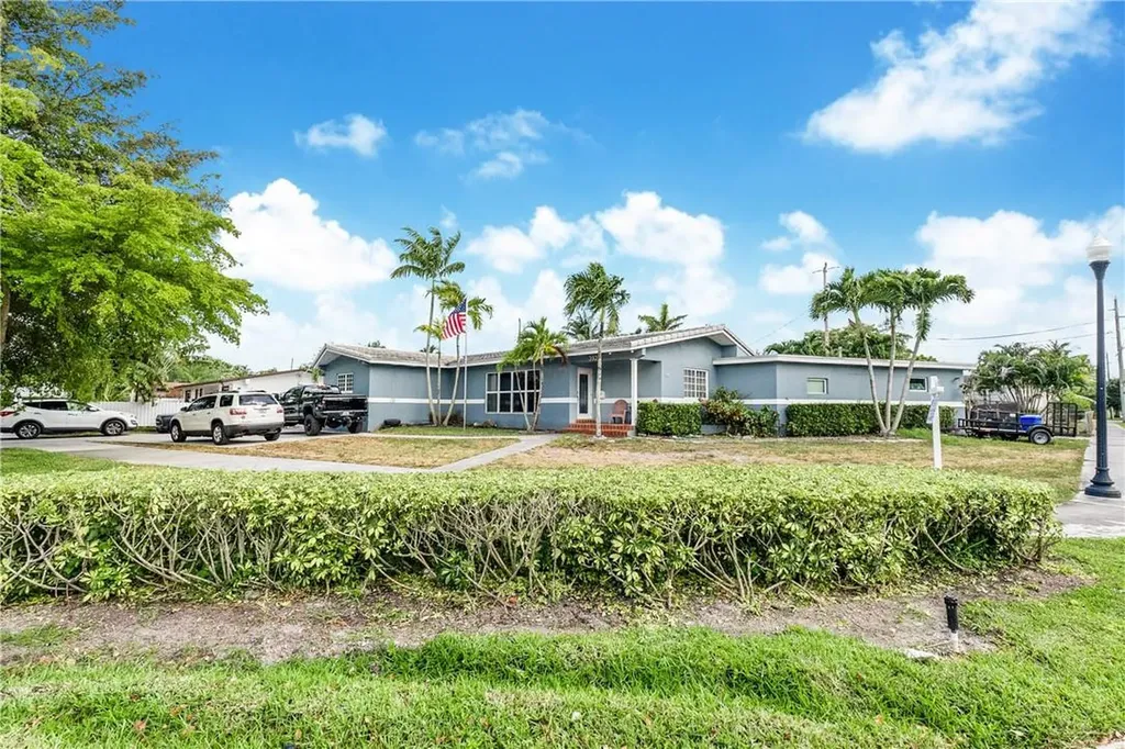 3926 Taft Street Hollywood FL 33021