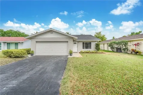 987 NW 87th Avenue Coral Springs FL 33071