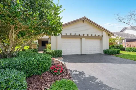 1958 Sacramento Weston FL 33326