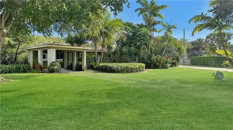 260 NW 36th Street Oakland Park FL 33309