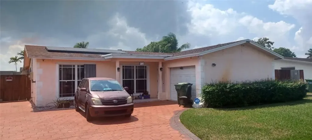 8720 NW 8th Street Pembroke Pines FL 33024