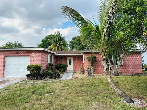 6535 SW 8th Place North Lauderdale FL 33068