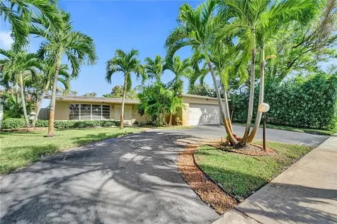 2001 N 55th Avenue Hollywood FL 33021