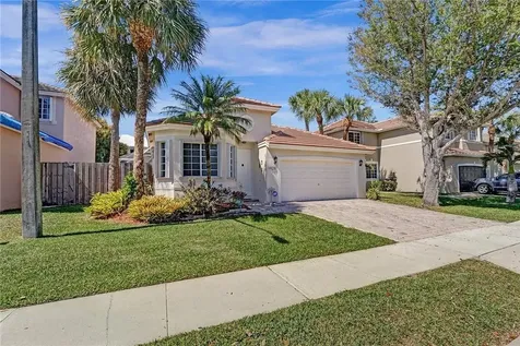 1928 NW 99th Avenue Pembroke Pines FL 33024