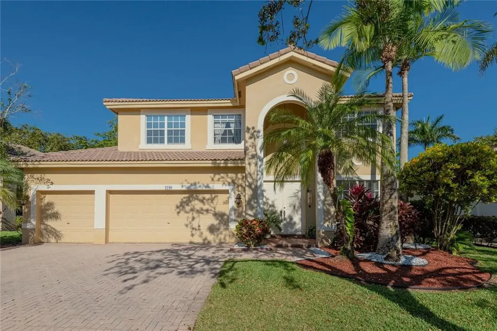 4290 Diamond Drive Weston FL 33331