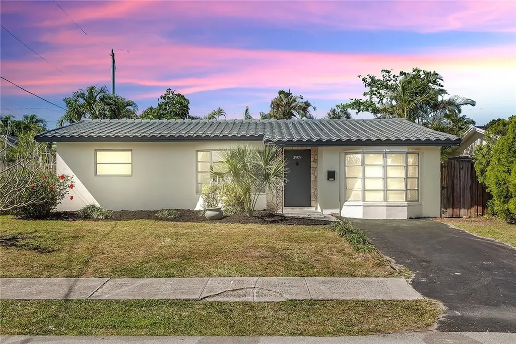 3909 NW 18th Avenue Oakland Park FL 33309