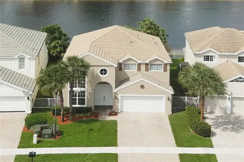 123 Kensington Way Royal Palm Beach FL 33414